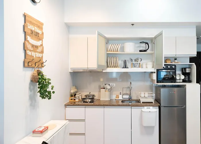 Eastwood Legrand 3 With Ogawa Masterdriveplus, No Pets Allowed Apartamento